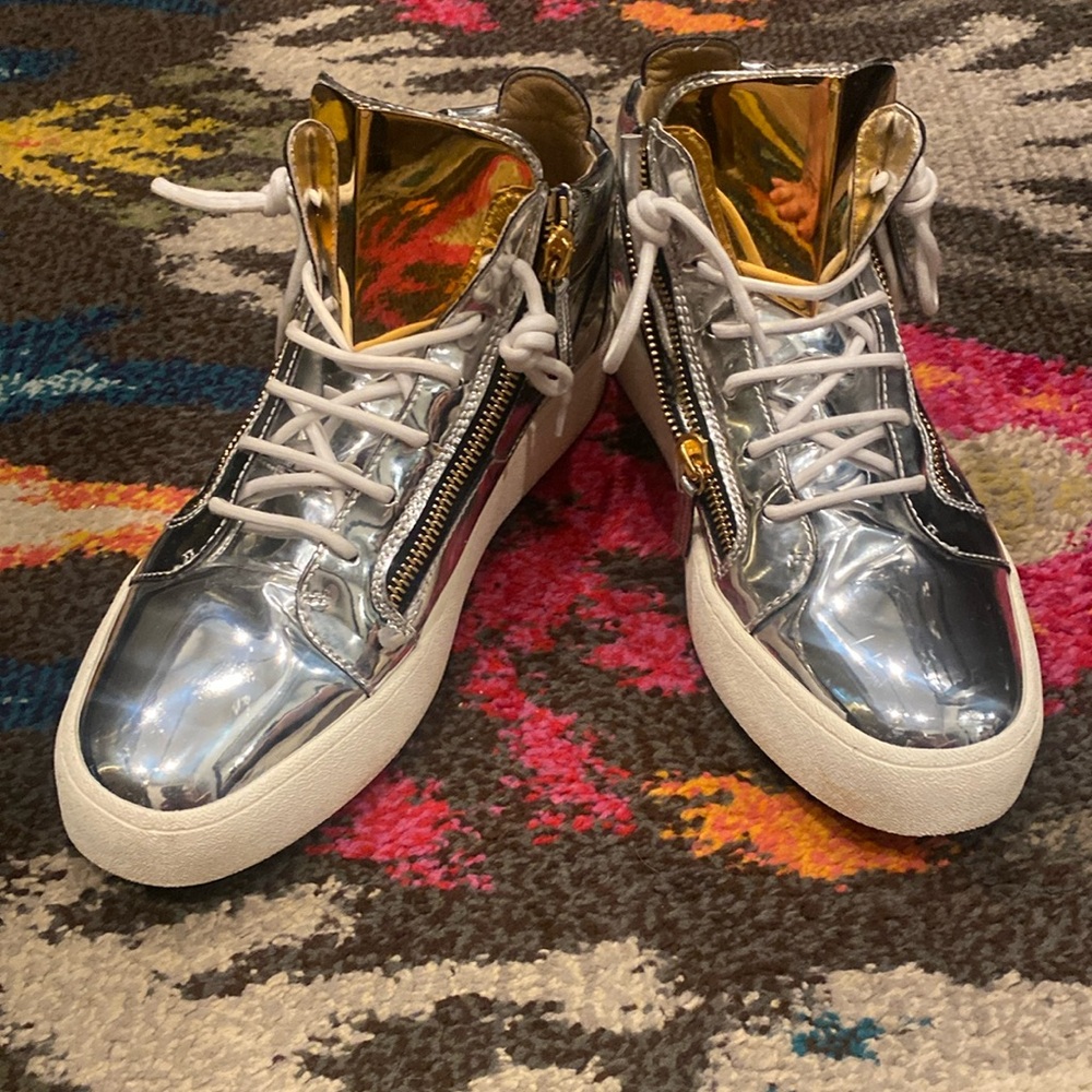 Lightly worn silver metallic leather Giuseppe Zanotti’s with Gold trim.